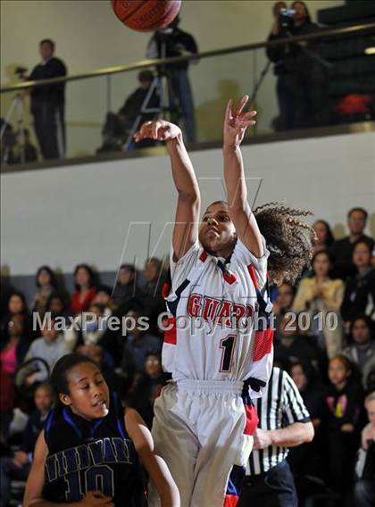 Thumbnail 2 in Windward vs. Bellarmine-Jefferson (CIF SS D4A Playoffs) photogallery.