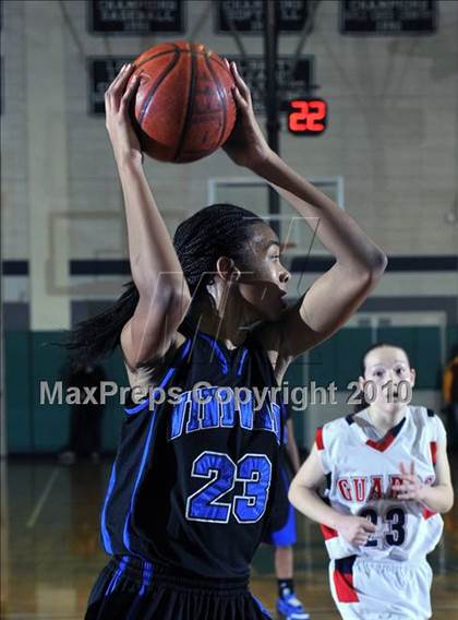 Thumbnail 3 in Windward vs. Bellarmine-Jefferson (CIF SS D4A Playoffs) photogallery.