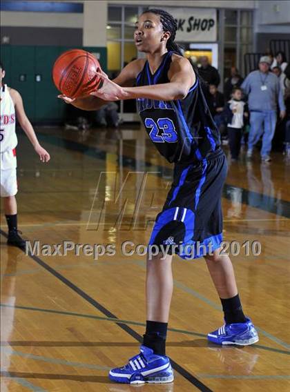 Thumbnail 2 in Windward vs. Bellarmine-Jefferson (CIF SS D4A Playoffs) photogallery.