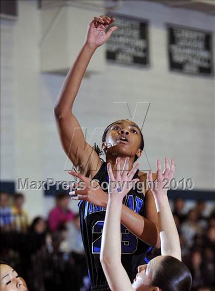 Thumbnail 2 in Windward vs. Bellarmine-Jefferson (CIF SS D4A Playoffs) photogallery.