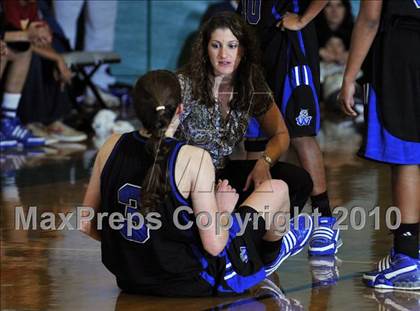 Thumbnail 1 in Windward vs. Bellarmine-Jefferson (CIF SS D4A Playoffs) photogallery.