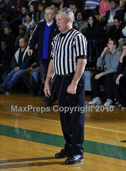 Thumbnail 3 in Windward vs. Bellarmine-Jefferson (CIF SS D4A Playoffs) photogallery.