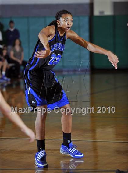 Thumbnail 2 in Windward vs. Bellarmine-Jefferson (CIF SS D4A Playoffs) photogallery.