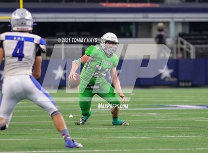 Thumbnail 1 in Westbrook vs. May (UIL State Football 6-Man 1A D1 Finals) photogallery.