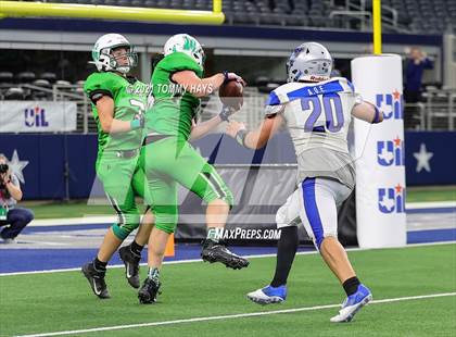 Thumbnail 2 in Westbrook vs. May (UIL State Football 6-Man 1A D1 Finals) photogallery.