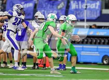 Thumbnail 3 in Westbrook vs. May (UIL State Football 6-Man 1A D1 Finals) photogallery.