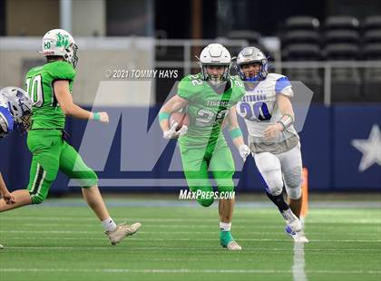 Thumbnail 1 in Westbrook vs. May (UIL State Football 6-Man 1A D1 Finals) photogallery.