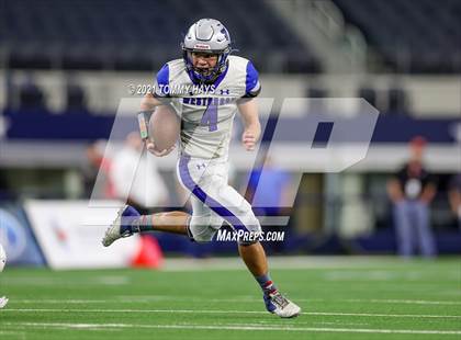 Thumbnail 1 in Westbrook vs. May (UIL State Football 6-Man 1A D1 Finals) photogallery.