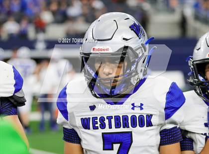 Thumbnail 3 in Westbrook vs. May (UIL State Football 6-Man 1A D1 Finals) photogallery.