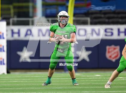 Thumbnail 3 in Westbrook vs. May (UIL State Football 6-Man 1A D1 Finals) photogallery.