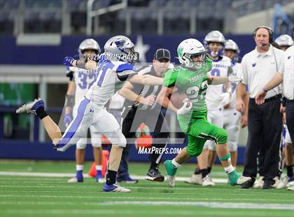 Thumbnail 2 in Westbrook vs. May (UIL State Football 6-Man 1A D1 Finals) photogallery.