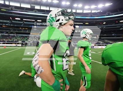 Thumbnail 3 in Westbrook vs. May (UIL State Football 6-Man 1A D1 Finals) photogallery.