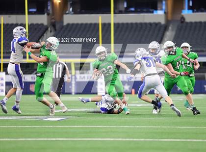 Thumbnail 2 in Westbrook vs. May (UIL State Football 6-Man 1A D1 Finals) photogallery.