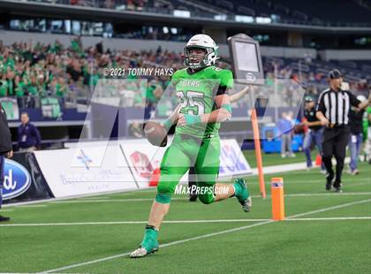 Thumbnail 2 in Westbrook vs. May (UIL State Football 6-Man 1A D1 Finals) photogallery.