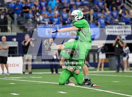 Thumbnail 1 in Westbrook vs. May (UIL State Football 6-Man 1A D1 Finals) photogallery.