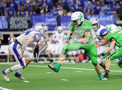 Thumbnail 2 in Westbrook vs. May (UIL State Football 6-Man 1A D1 Finals) photogallery.