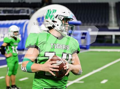 Thumbnail 3 in Westbrook vs. May (UIL State Football 6-Man 1A D1 Finals) photogallery.