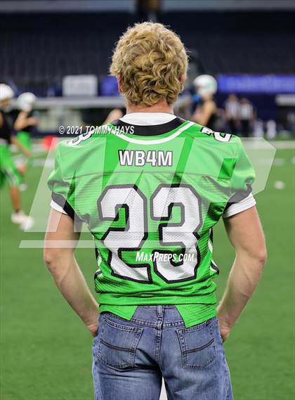 Thumbnail 1 in Westbrook vs. May (UIL State Football 6-Man 1A D1 Finals) photogallery.