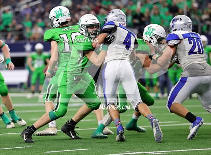 Thumbnail 3 in Westbrook vs. May (UIL State Football 6-Man 1A D1 Finals) photogallery.