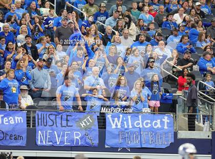 Thumbnail 3 in Westbrook vs. May (UIL State Football 6-Man 1A D1 Finals) photogallery.