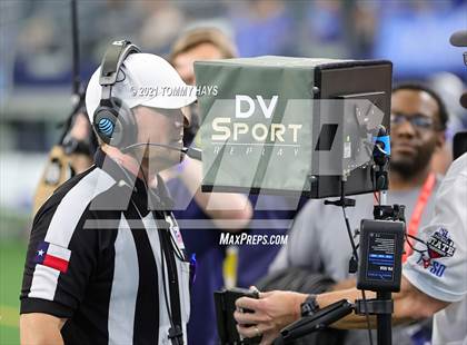 Thumbnail 1 in Westbrook vs. May (UIL State Football 6-Man 1A D1 Finals) photogallery.