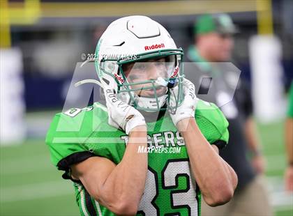 Thumbnail 2 in Westbrook vs. May (UIL State Football 6-Man 1A D1 Finals) photogallery.
