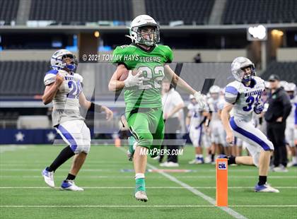 Thumbnail 1 in Westbrook vs. May (UIL State Football 6-Man 1A D1 Finals) photogallery.
