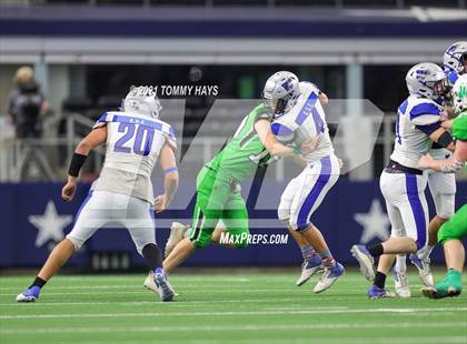 Thumbnail 3 in Westbrook vs. May (UIL State Football 6-Man 1A D1 Finals) photogallery.