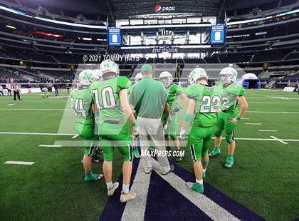 Thumbnail 2 in Westbrook vs. May (UIL State Football 6-Man 1A D1 Finals) photogallery.