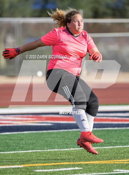 Thumbnail 2 in St. Johns vs. Northland Prep Academy (AIA 2A Final) photogallery.