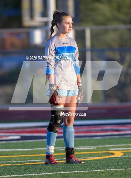 Thumbnail 2 in St. Johns vs. Northland Prep Academy (AIA 2A Final) photogallery.
