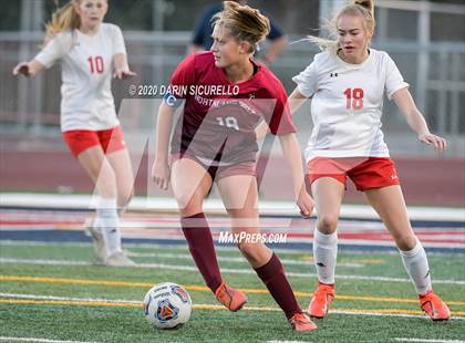 Thumbnail 3 in St. Johns vs. Northland Prep Academy (AIA 2A Final) photogallery.