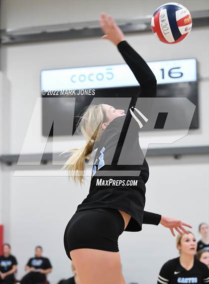 Thumbnail 1 in Shadow Ridge vs. Cactus (Nike TOC Southwest) photogallery.