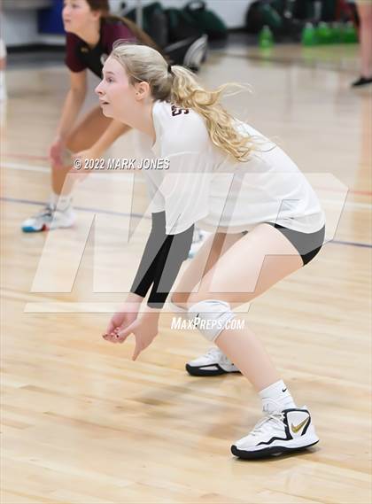 Thumbnail 2 in Shadow Ridge vs. Cactus (Nike TOC Southwest) photogallery.