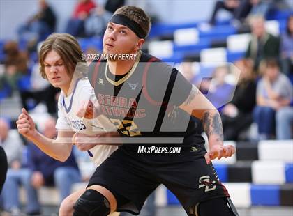 Thumbnail 3 in Serra Catholic @ Ellwood City photogallery.