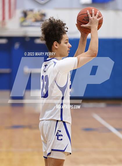 Thumbnail 3 in Serra Catholic @ Ellwood City photogallery.