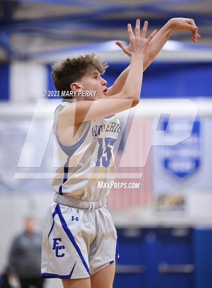 Thumbnail 3 in Serra Catholic @ Ellwood City photogallery.