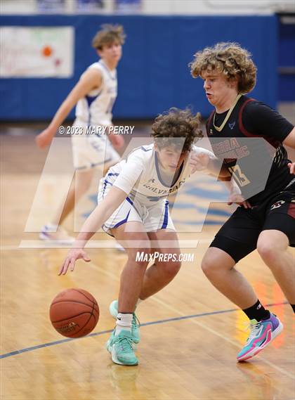 Thumbnail 3 in Serra Catholic @ Ellwood City photogallery.