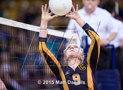 Thumbnail 1 in Legend vs. Arapahoe (CHSAA 5A Playoff) photogallery.