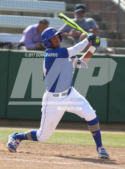 Thumbnail 3 in Bishop Amat vs. Los Alamitos photogallery.