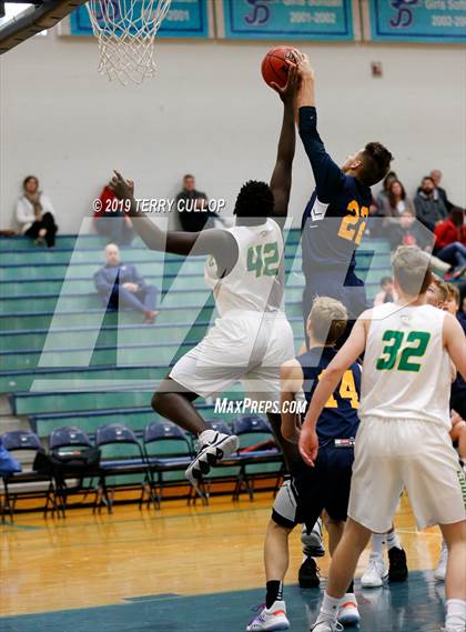 Thumbnail 3 in Summit Academy vs. Kearns (Eagle Holiday Shootout) photogallery.