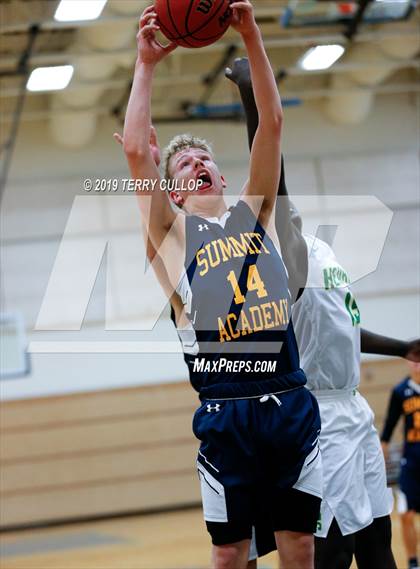 Thumbnail 3 in Summit Academy vs. Kearns (Eagle Holiday Shootout) photogallery.