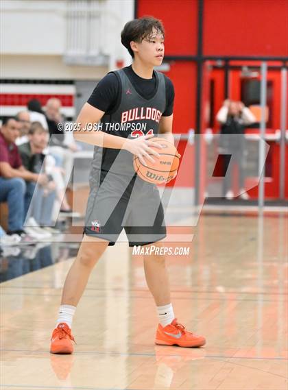 Thumbnail 1 in Ayala @ Glendora photogallery.