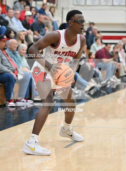 Thumbnail 1 in Ayala @ Glendora photogallery.