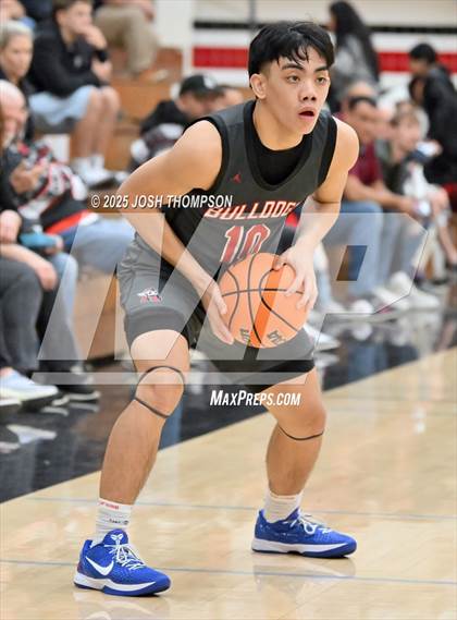 Thumbnail 1 in Ayala @ Glendora photogallery.