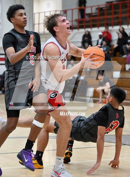 Thumbnail 2 in Ayala @ Glendora photogallery.