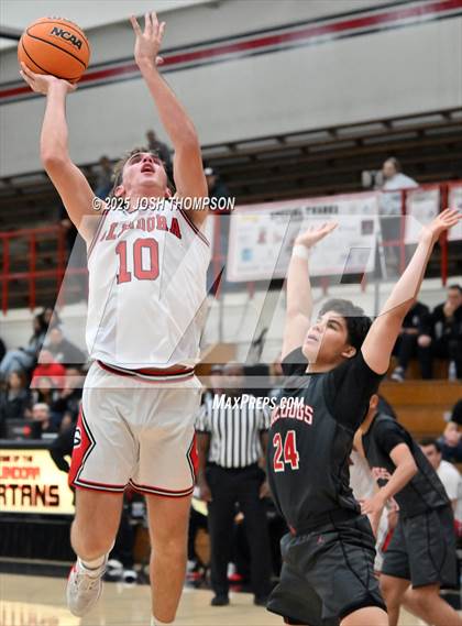 Thumbnail 1 in Ayala @ Glendora photogallery.