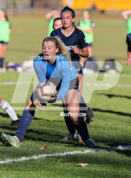 Thumbnail 2 in Newington vs. Warde (CIAC Class LL Rd 2) photogallery.
