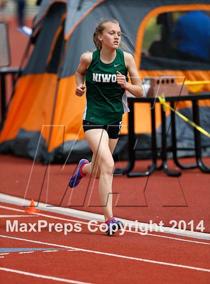 Thumbnail 3 in Thornton Last Chance Meet (Girls) photogallery.