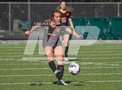 Thumbnail 2 in Lawrenceburg vs Indianapolis Bishop Chatard (IHSAA 2A Regional final) photogallery.